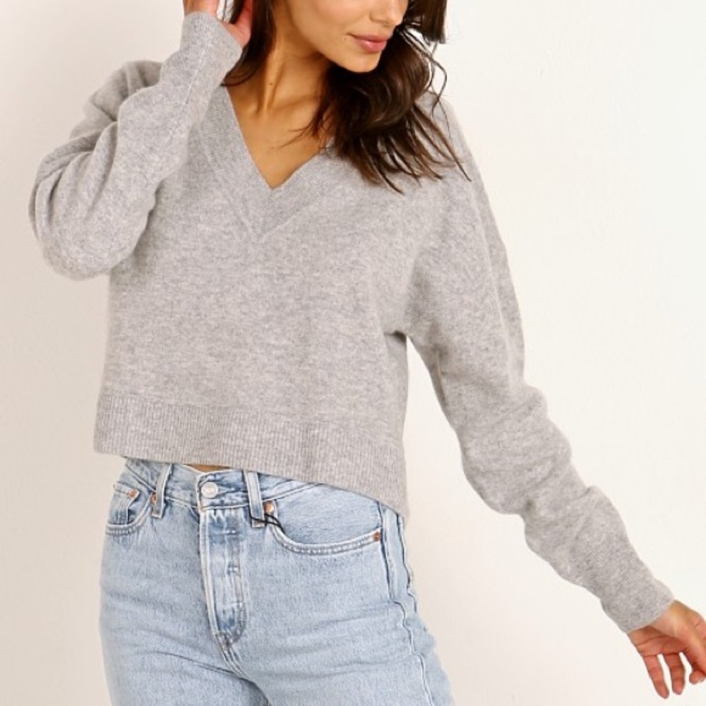 Naadam Cashmere Deep Vneck Sweater